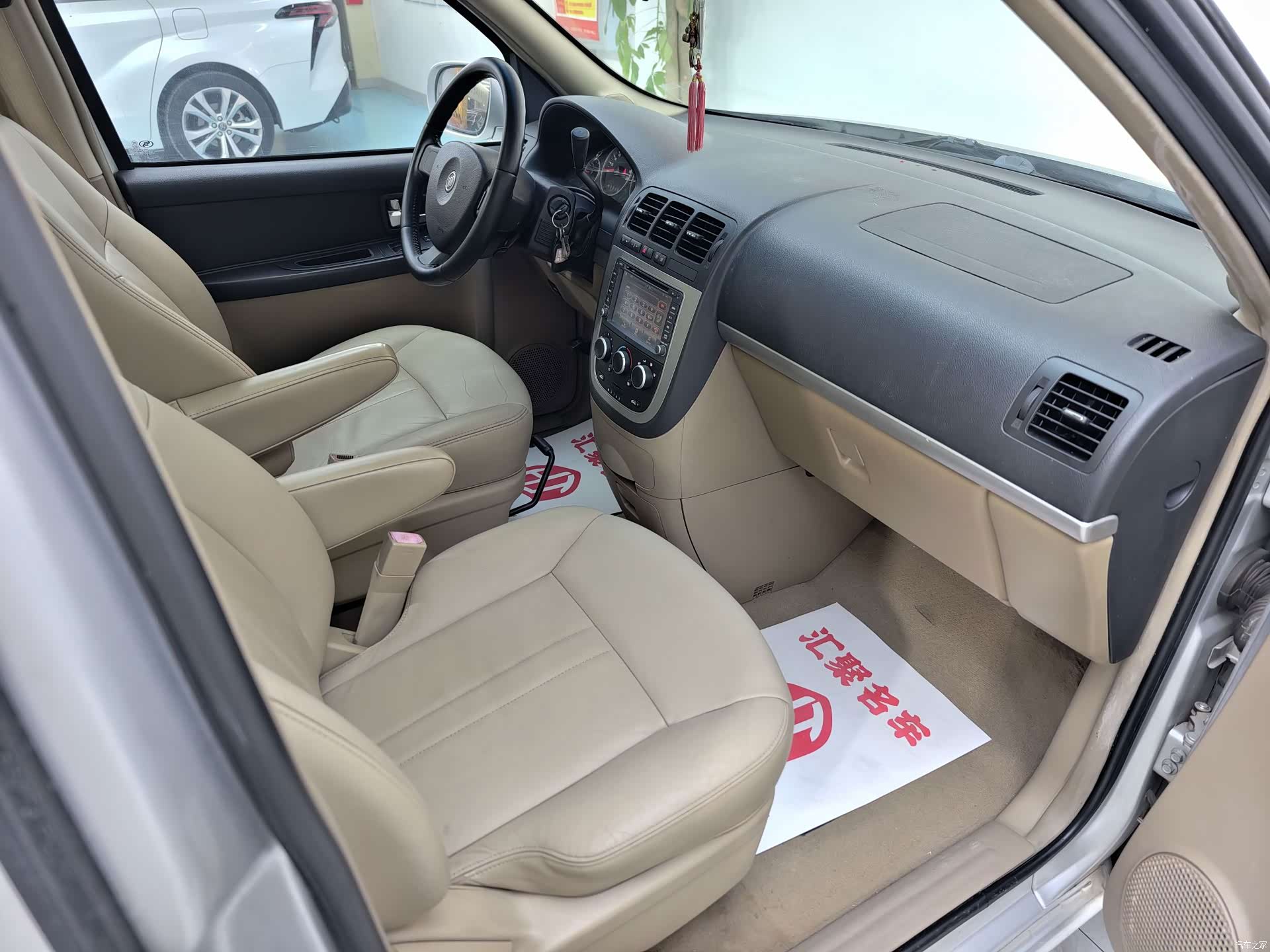 Buick GL8, 2014 22