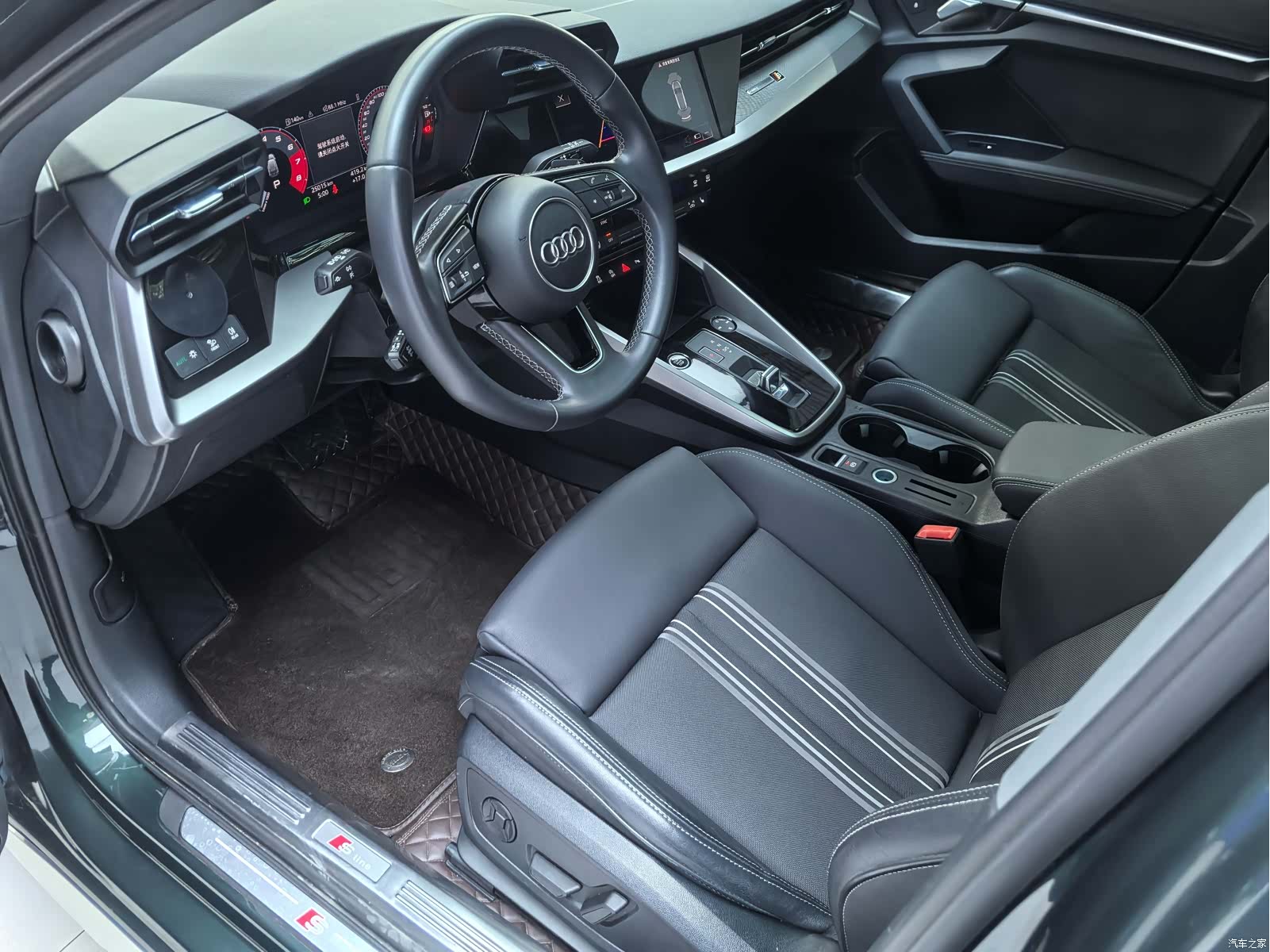 Audi A3, 2023 все фото