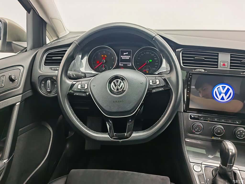Volkswagen Golf, 2018 11