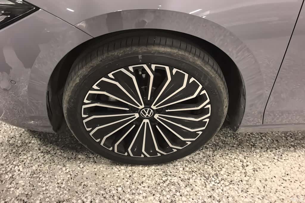 Volkswagen Passat, 2024 6