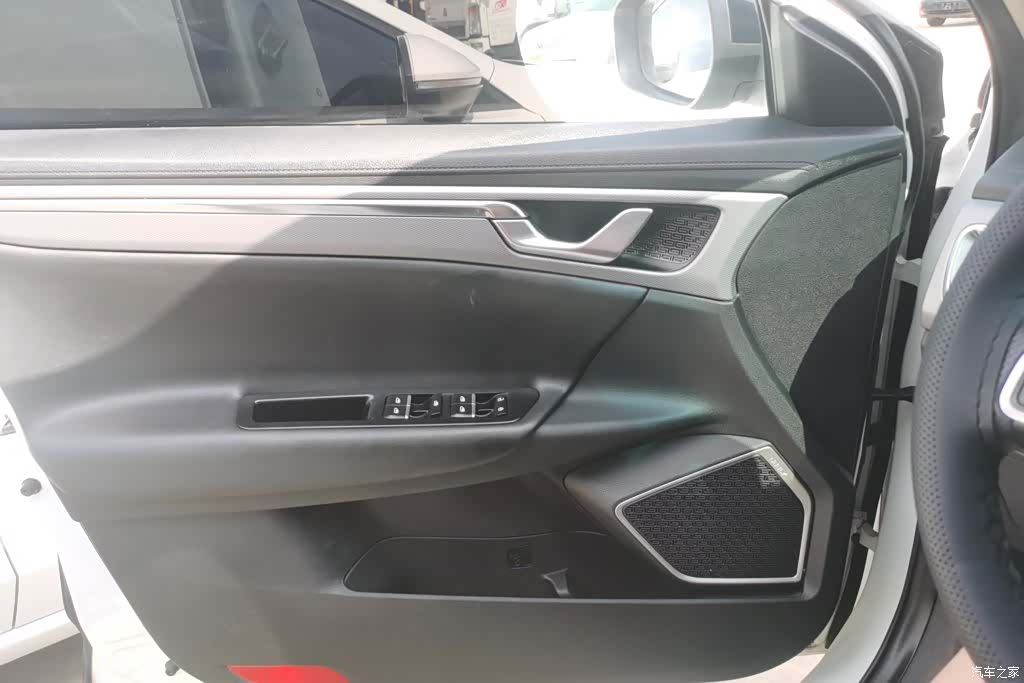 Geely Emgrand, 2018 7