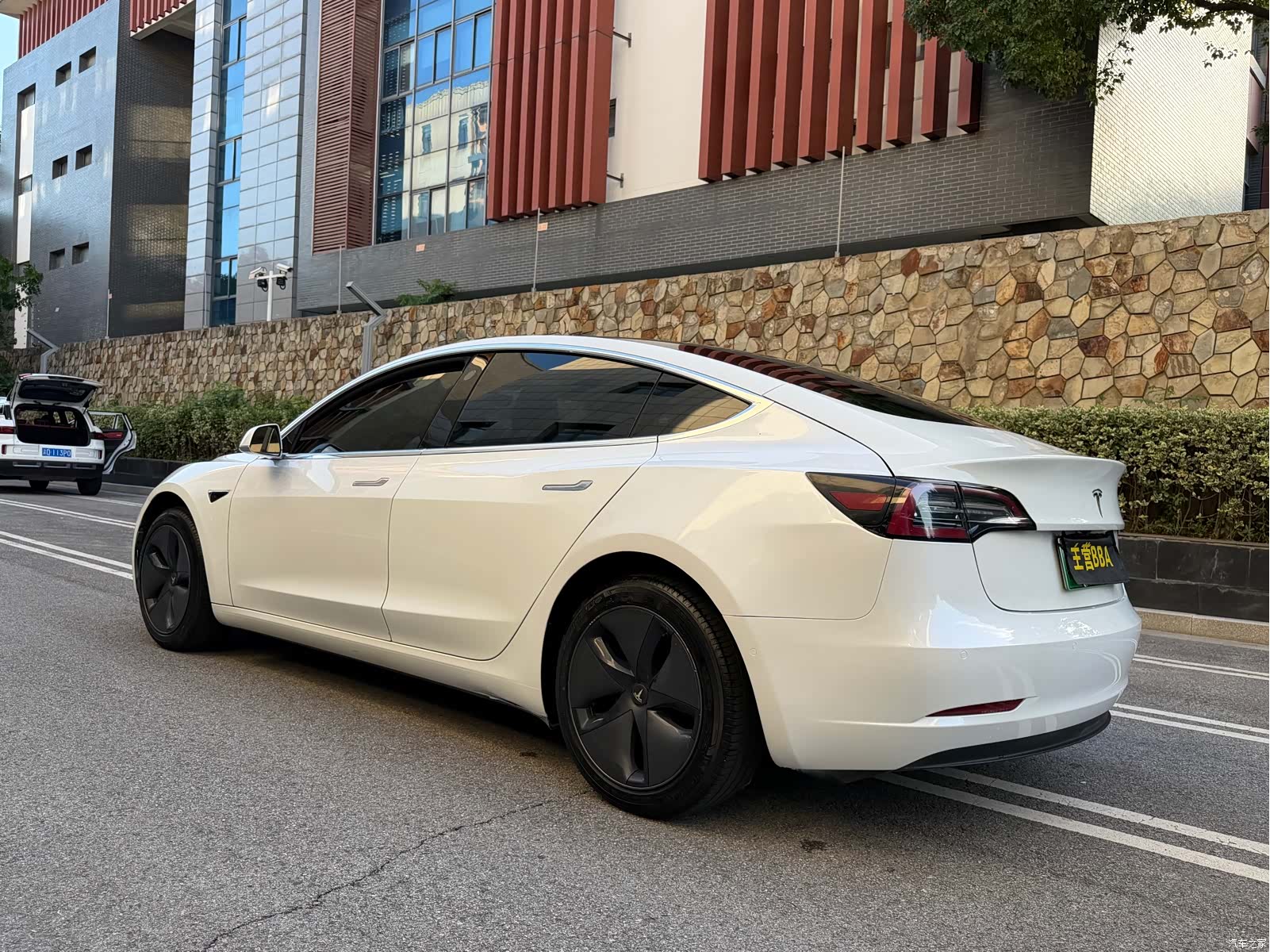 Tesla Model 3, 2020 15