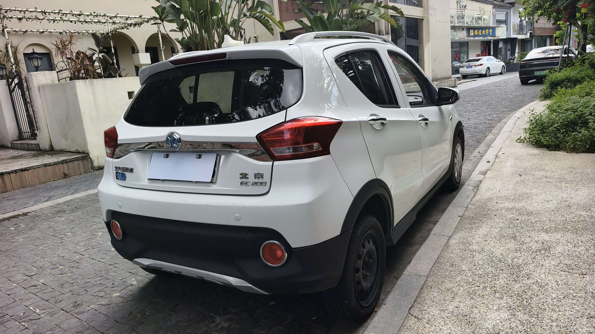 BAIC EC200, 2018 все фото