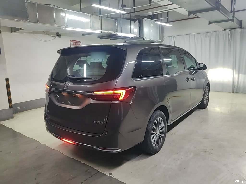 Buick GL8, 2023 7