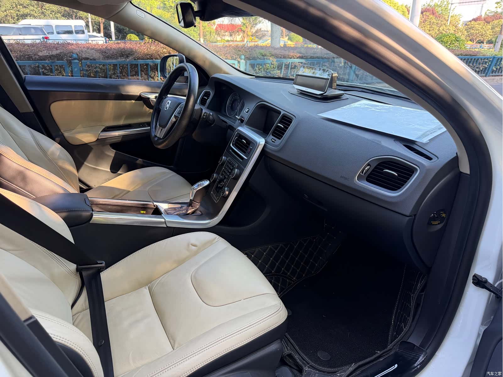 Volvo V60, 2013 14