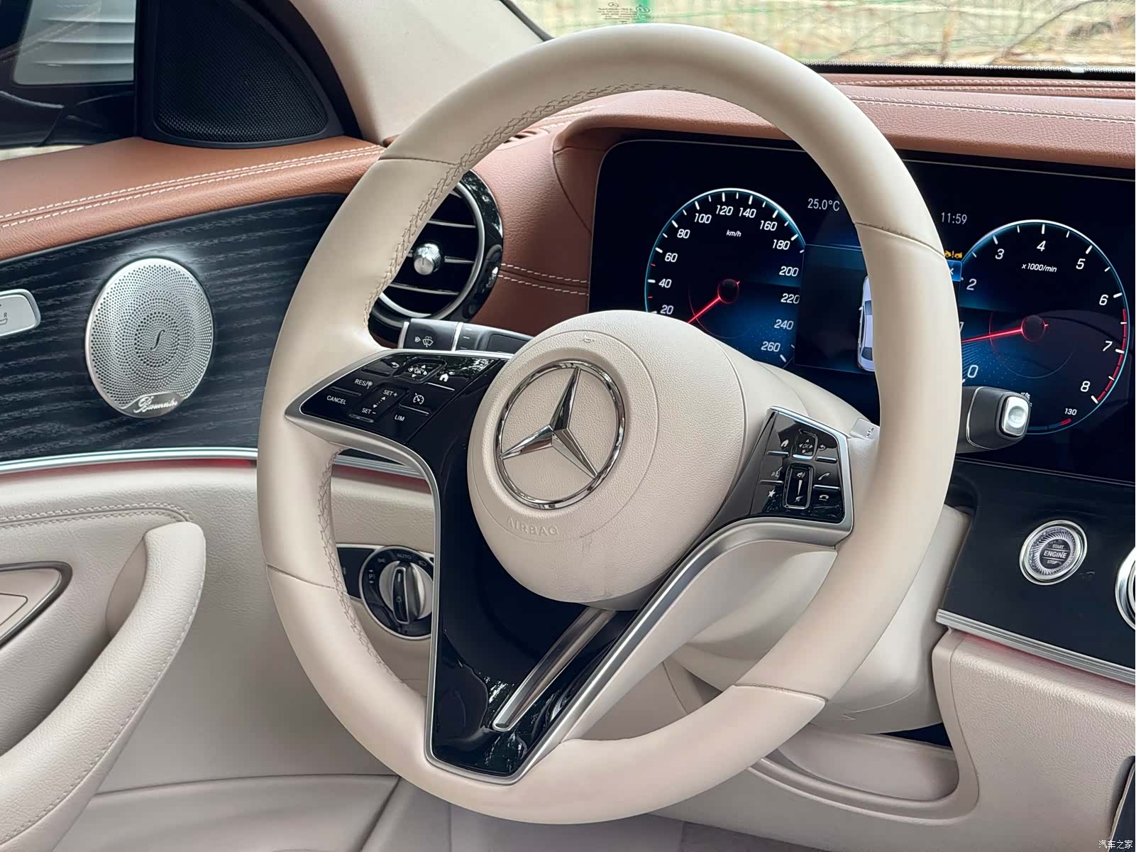 Mercedes-Benz E-Class, 2023 12