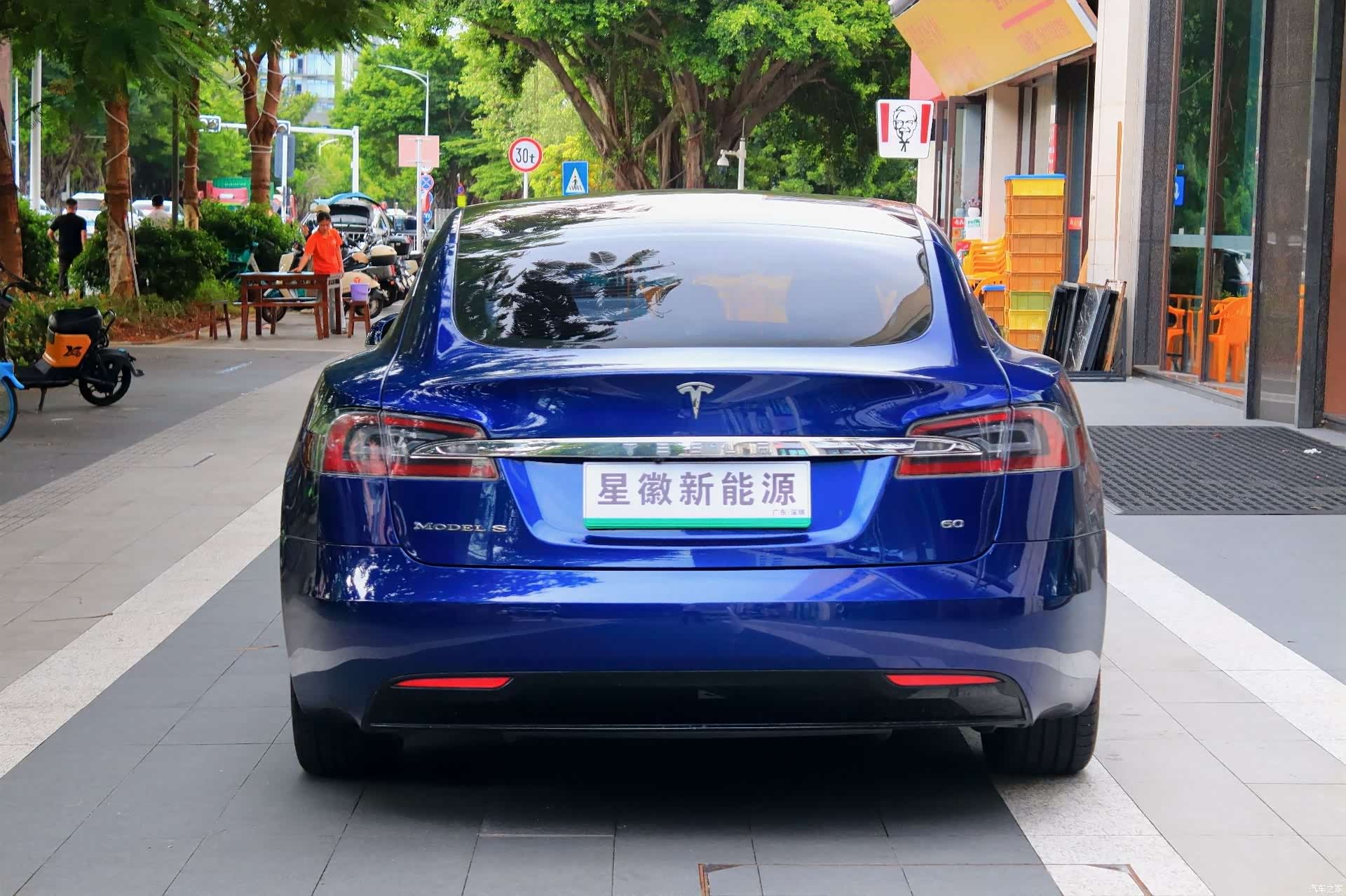 Tesla Model S, 2018 18