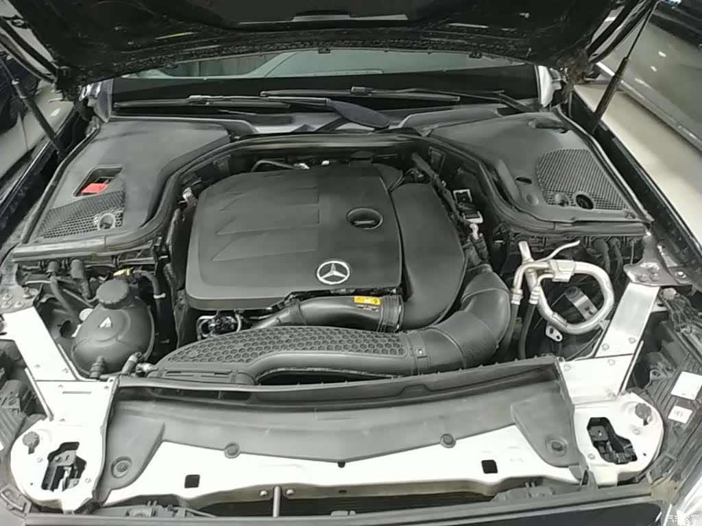 Mercedes-Benz E-Class, 2022 20