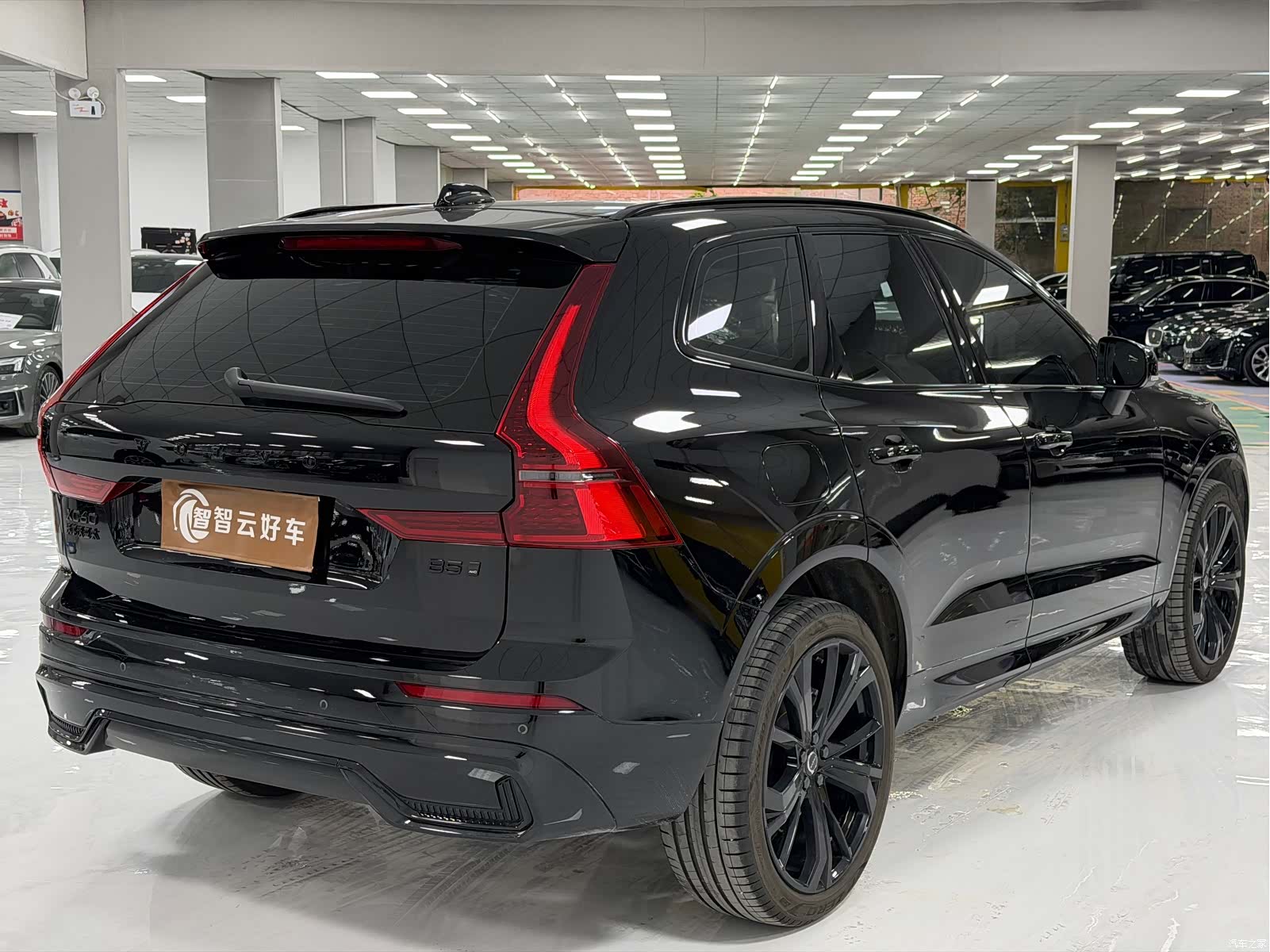 Volvo XC60, 2025 9