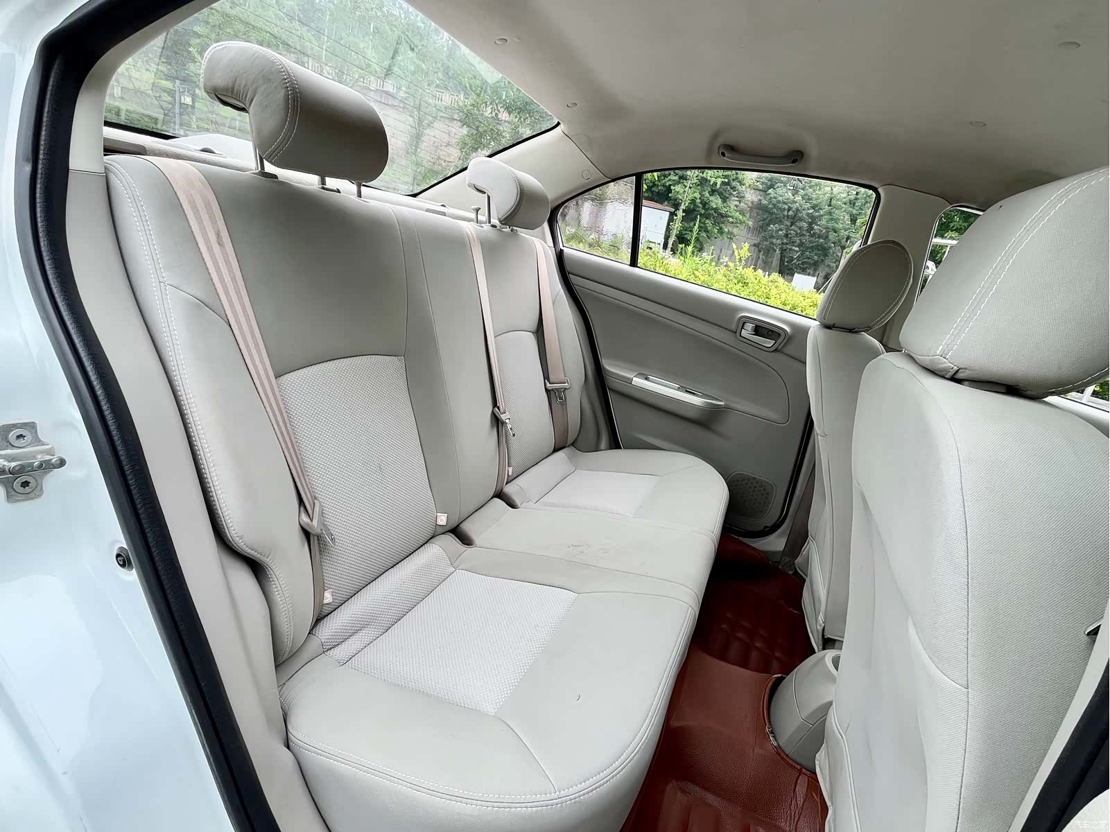Changan V3, 2016 14