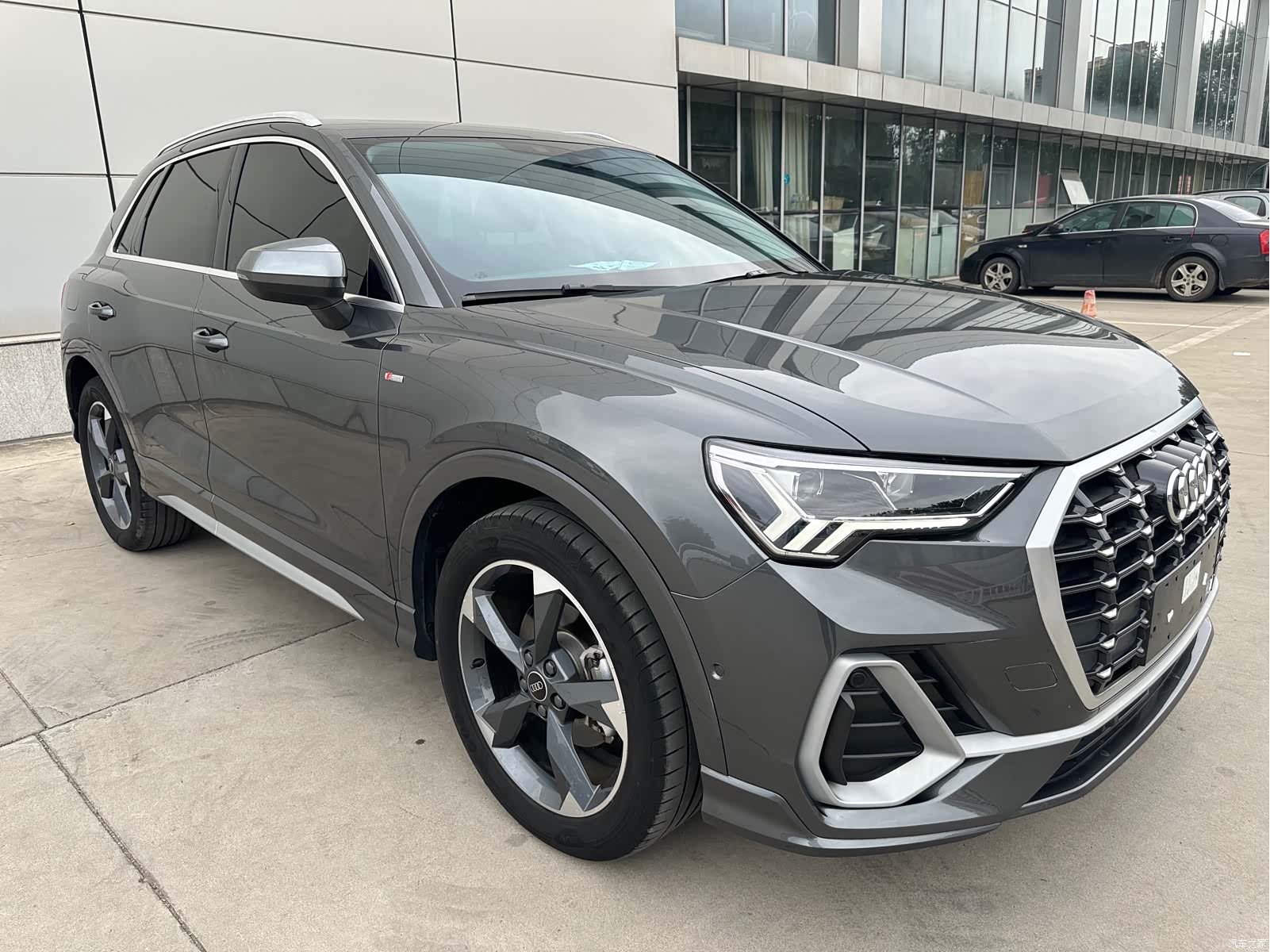 Audi Q3, 2023 3