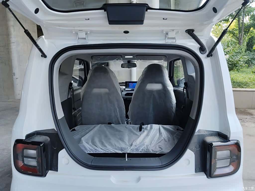 Geely Panda, 2026 15