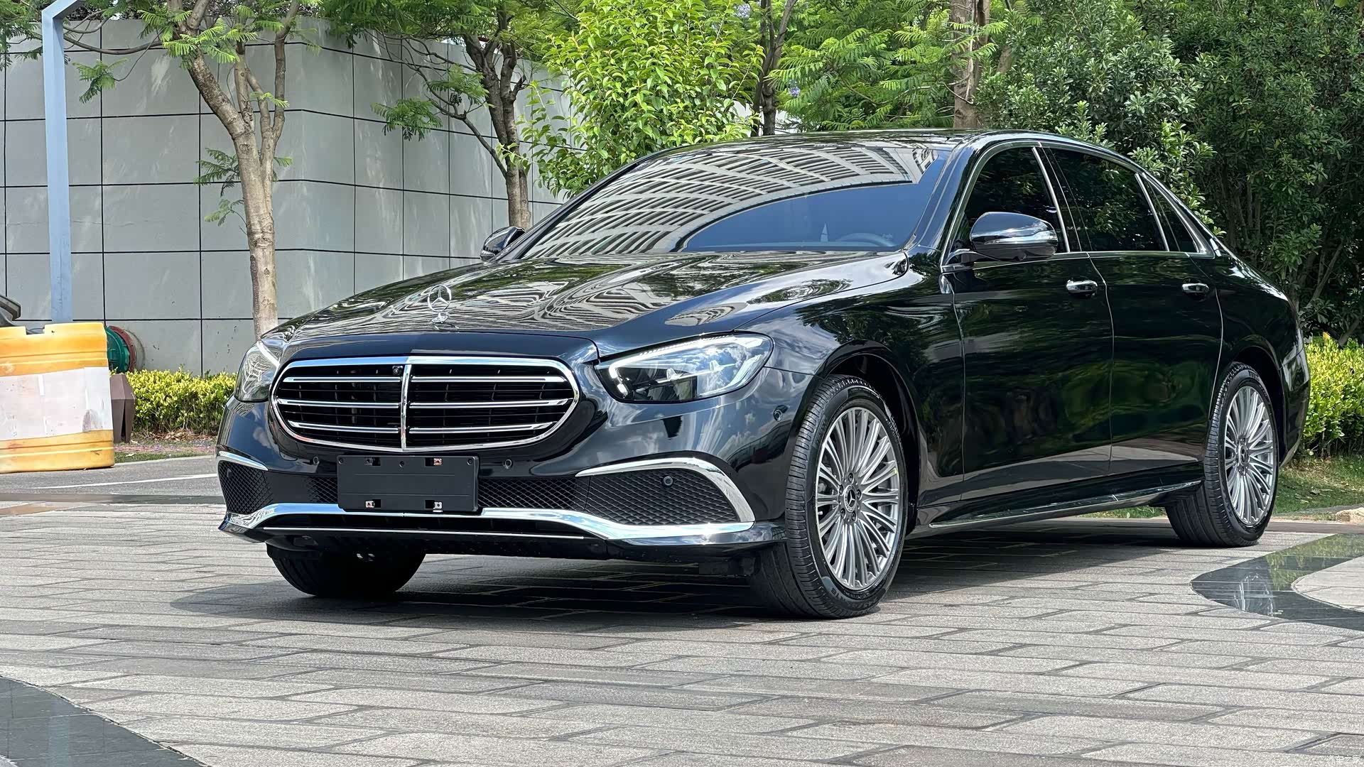 Mercedes-Benz E-Class, 2021 1