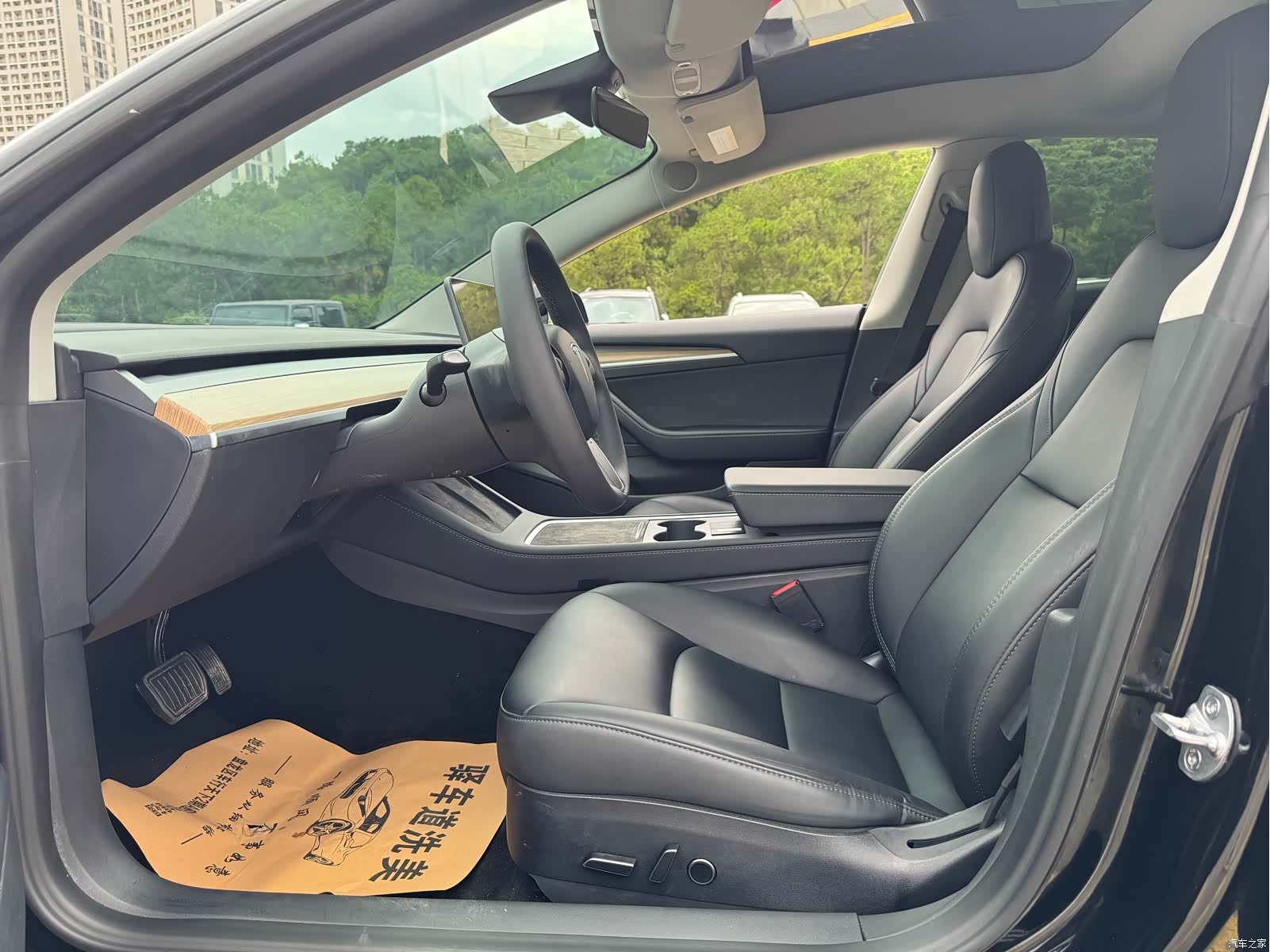 Tesla Model 3, 2023 27