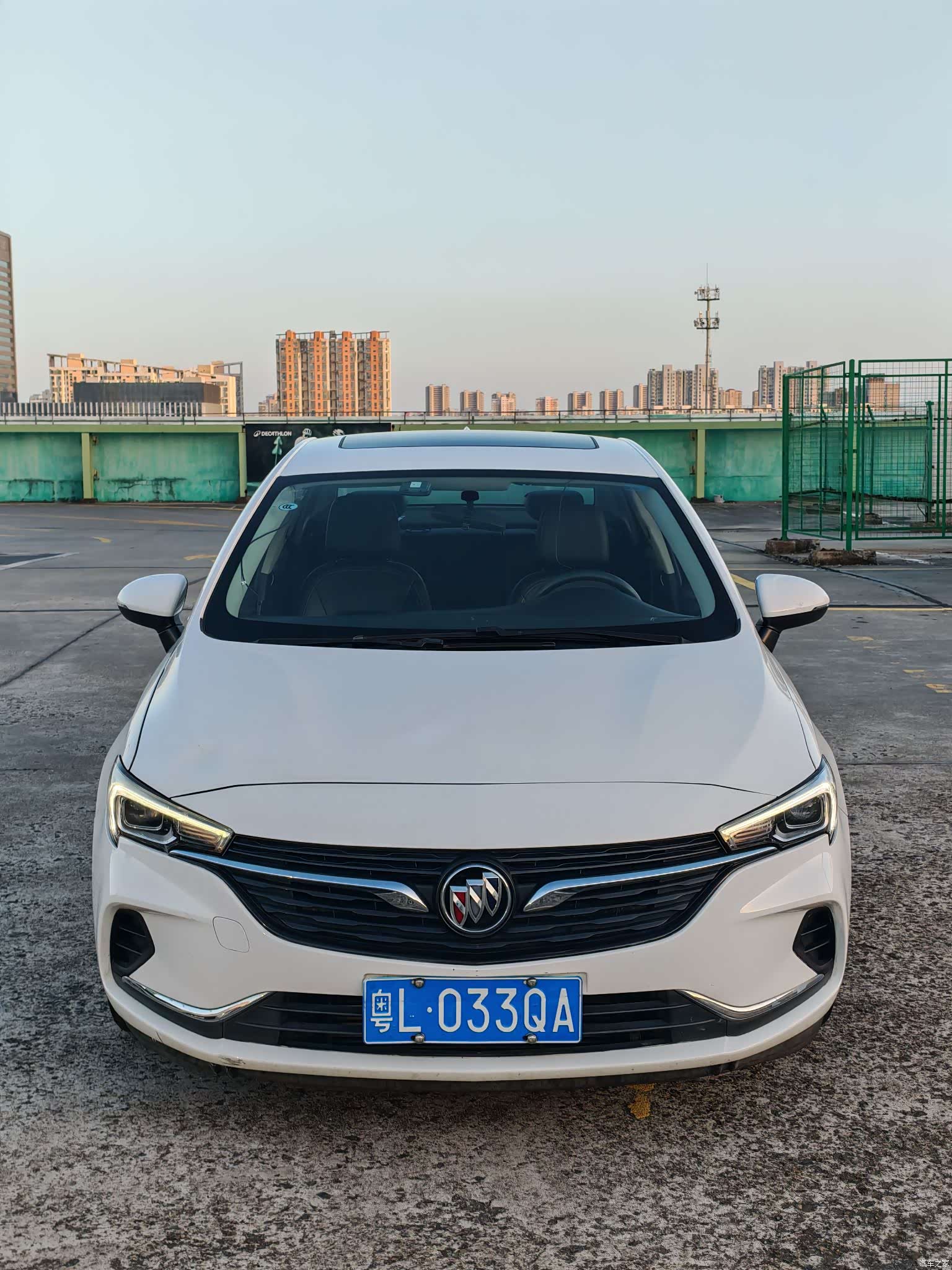 Buick Verano, 2021 1