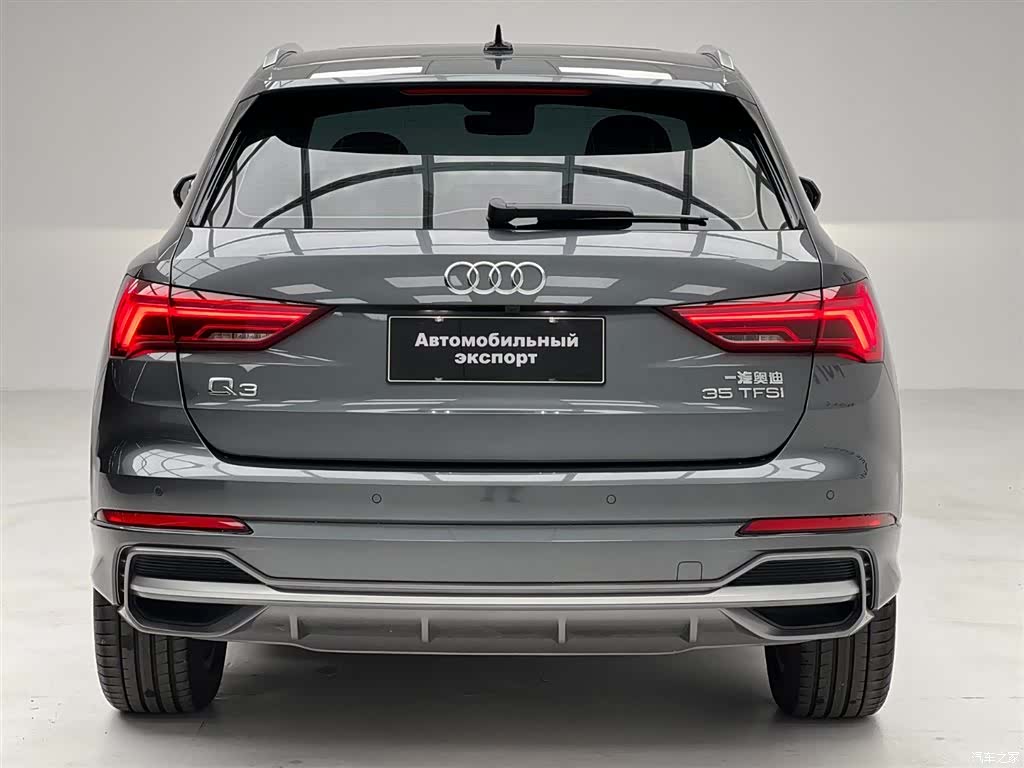 Audi Q3, 2022 11