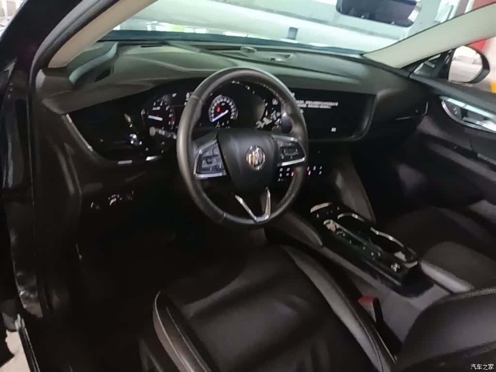 Buick Envision Plus, 2022 10
