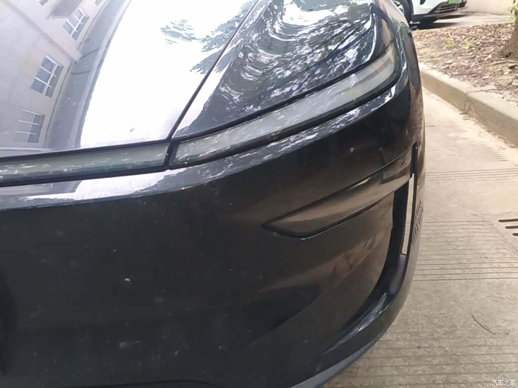 Tesla Model Y, 2025 24