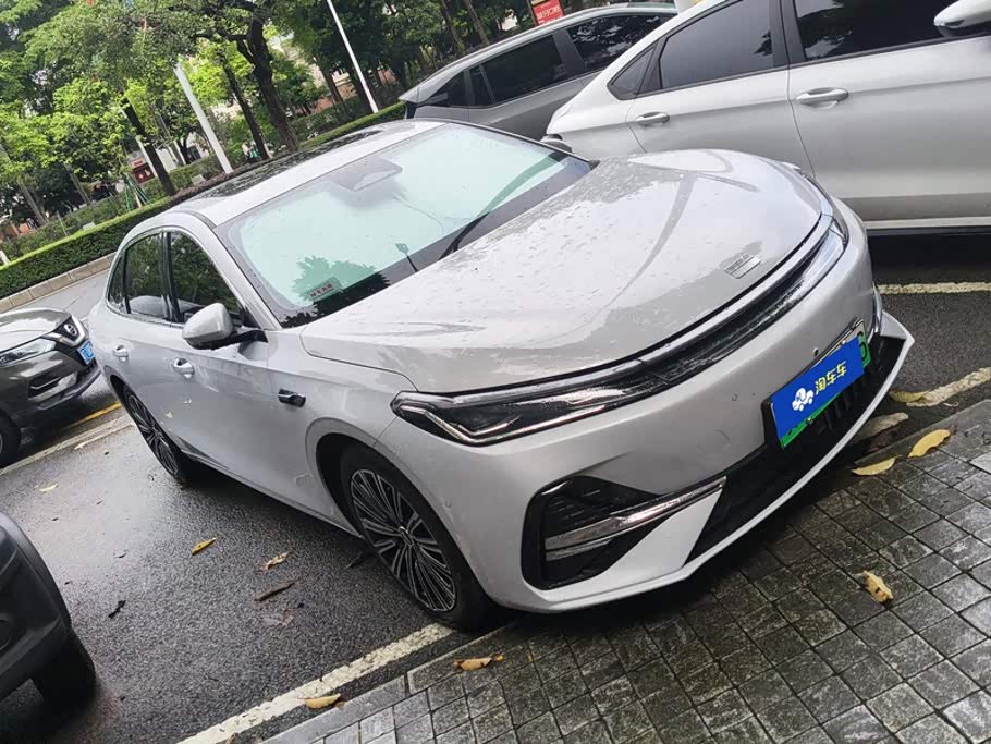 Geely Galaxy A7 EM