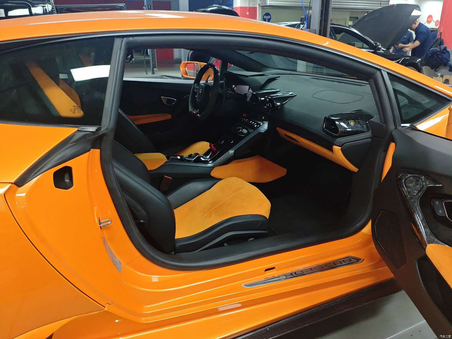 Lamborghini Huracán, 2016 все фото