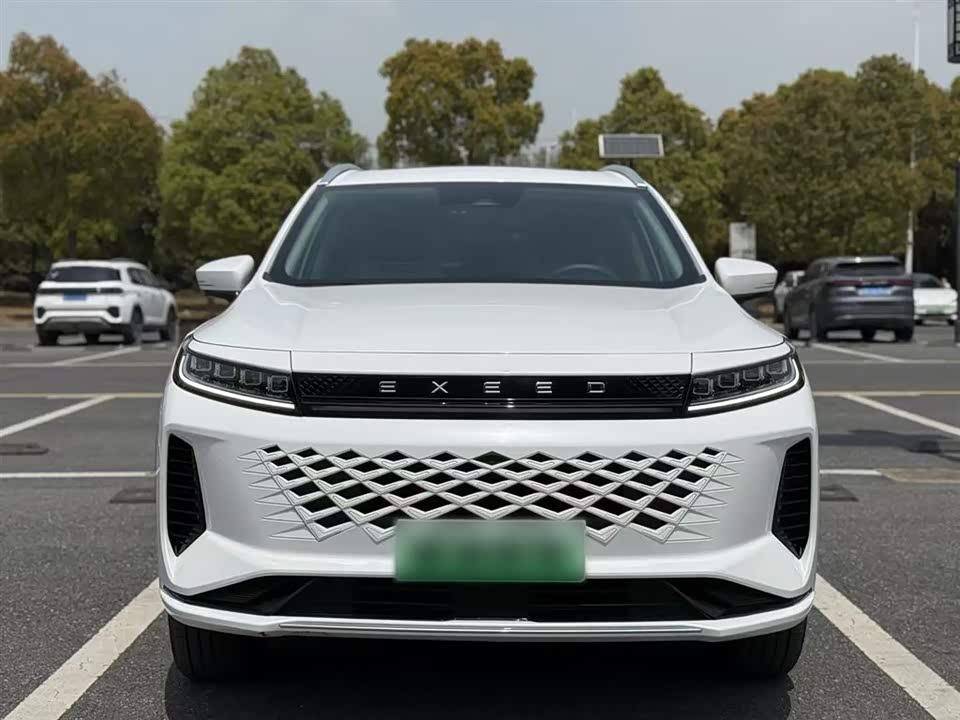 Exeed Chasing the wind C-DM