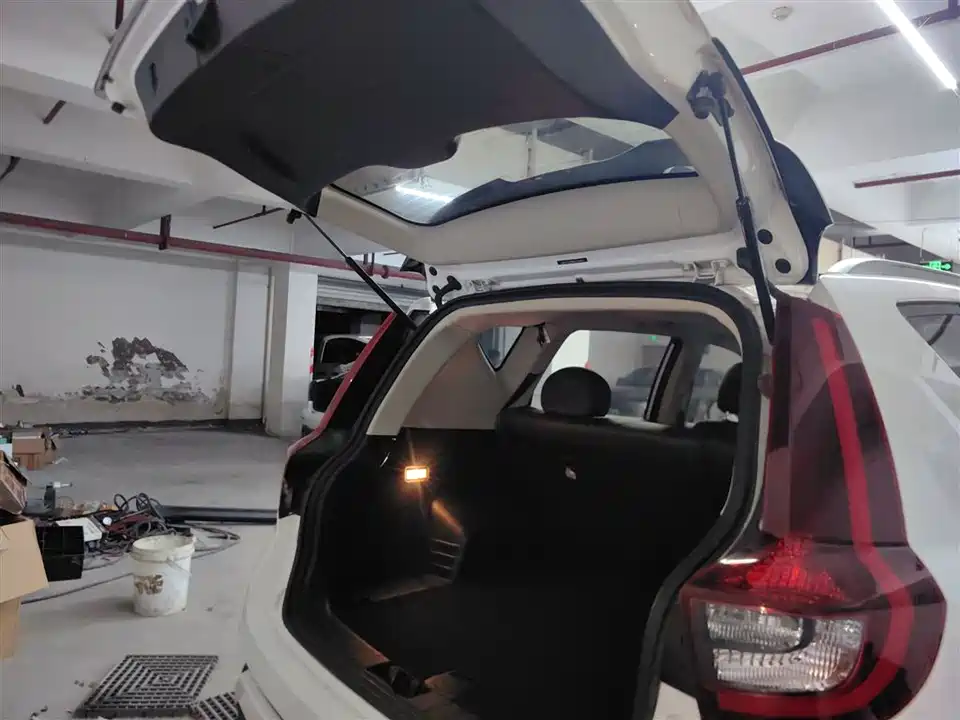 Geely Vision X6