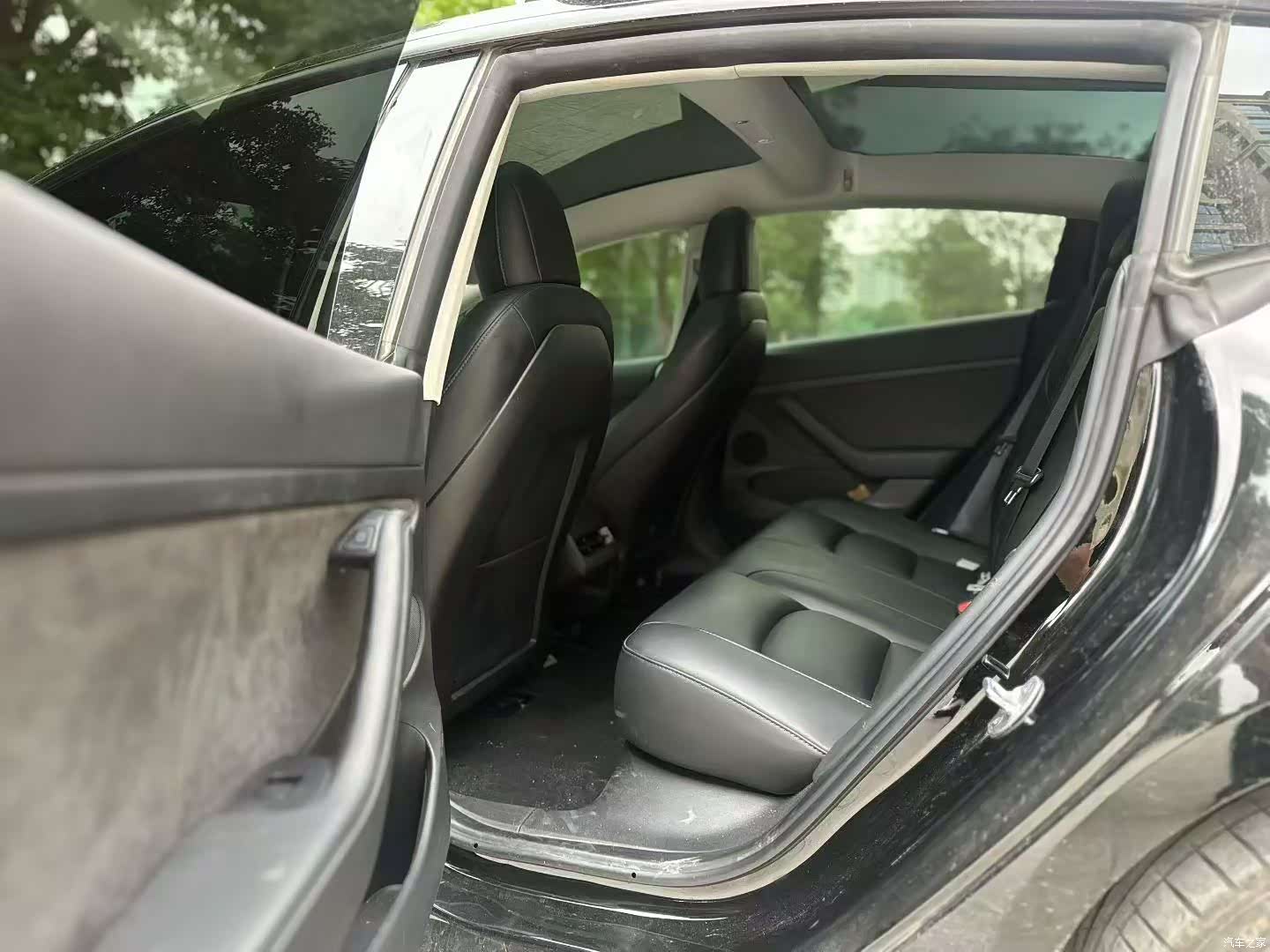 Tesla Model 3, 2022 7