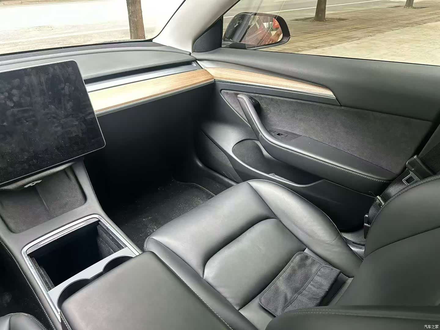 Tesla Model 3, 2022 4