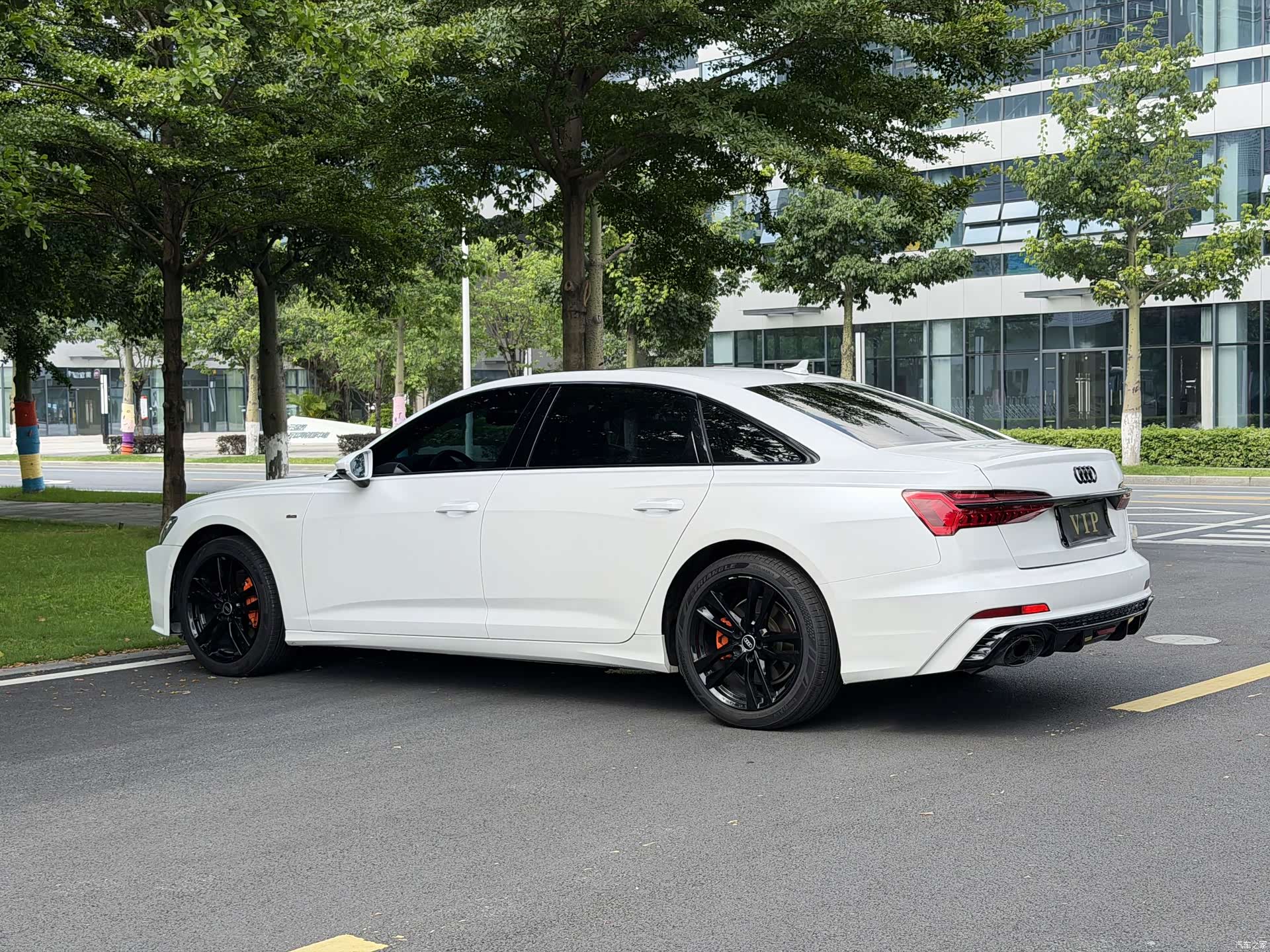 Audi A6L, 2022 9