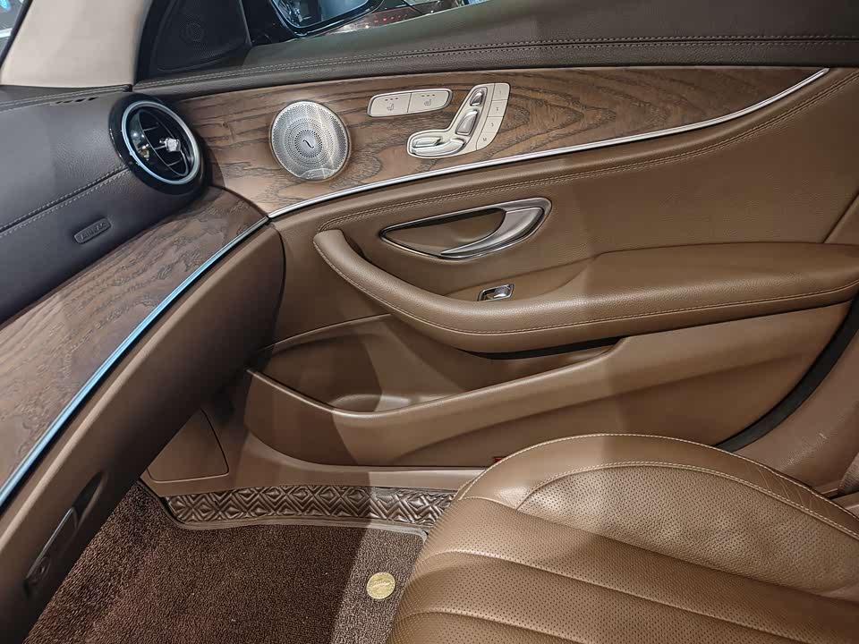 Mercedes-Benz E-class Mercedes-Benz E-class