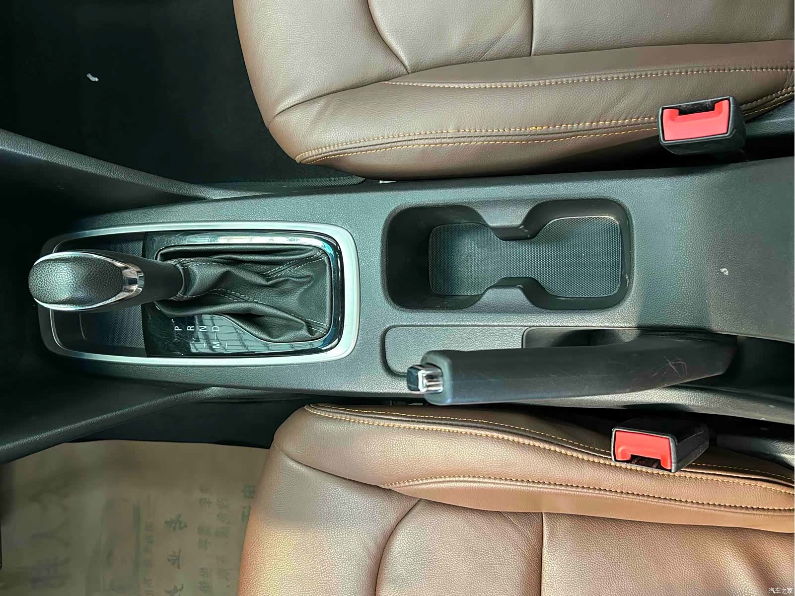 Chevrolet 320, 2019 19