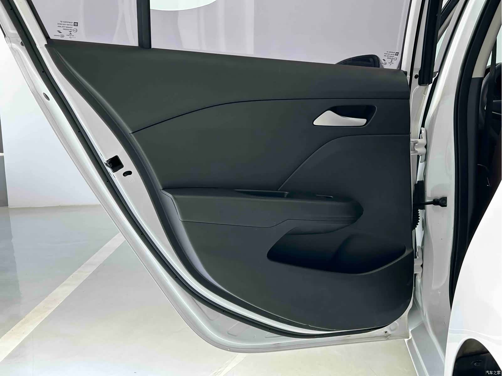 Chevrolet 320, 2019 23