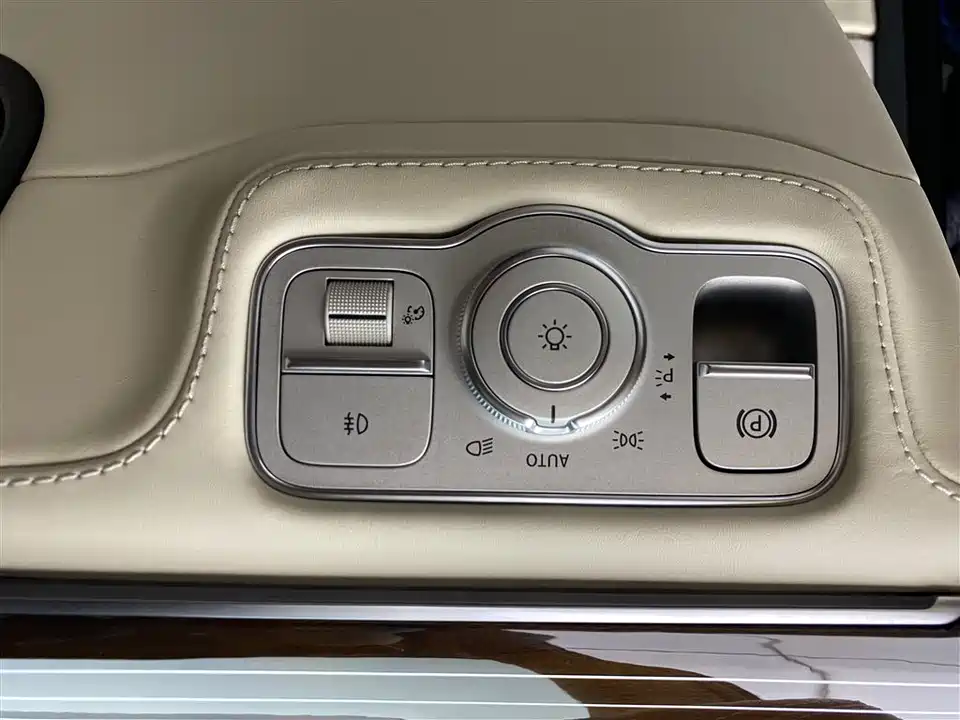 Mercedes-Benz GLS Mercedes-Benz GLS