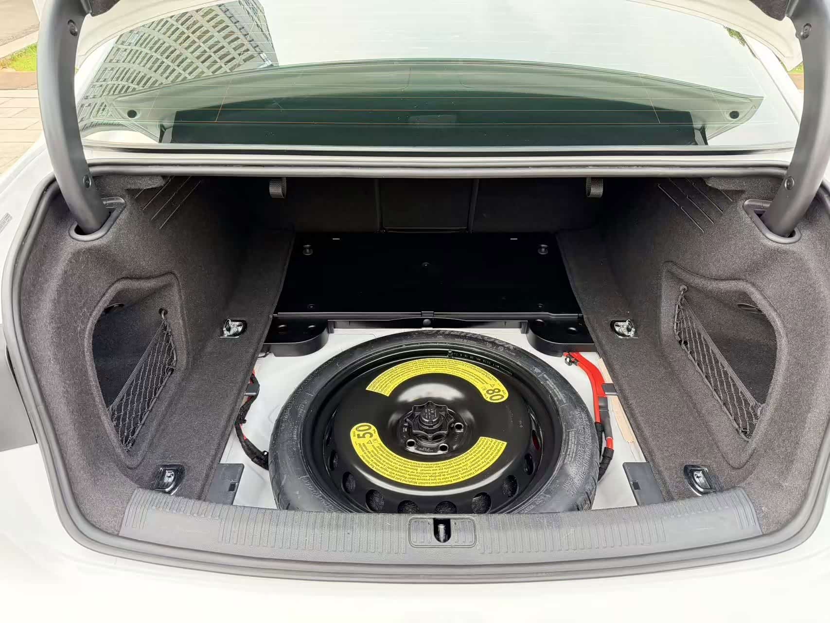 Audi A4L, 2017 28