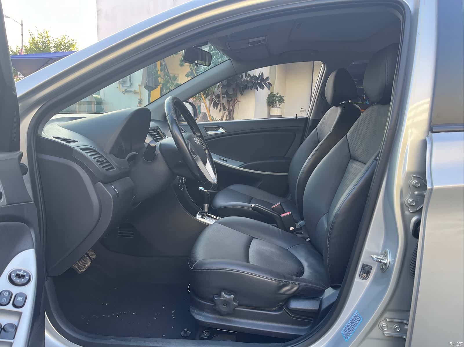 Hyundai GLS, 2012 20