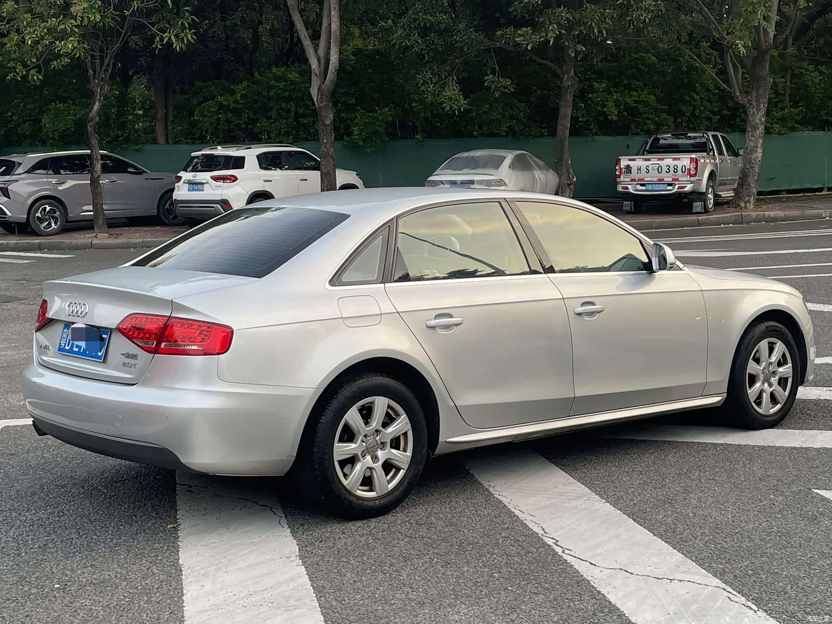 Audi A4L, 2012 10