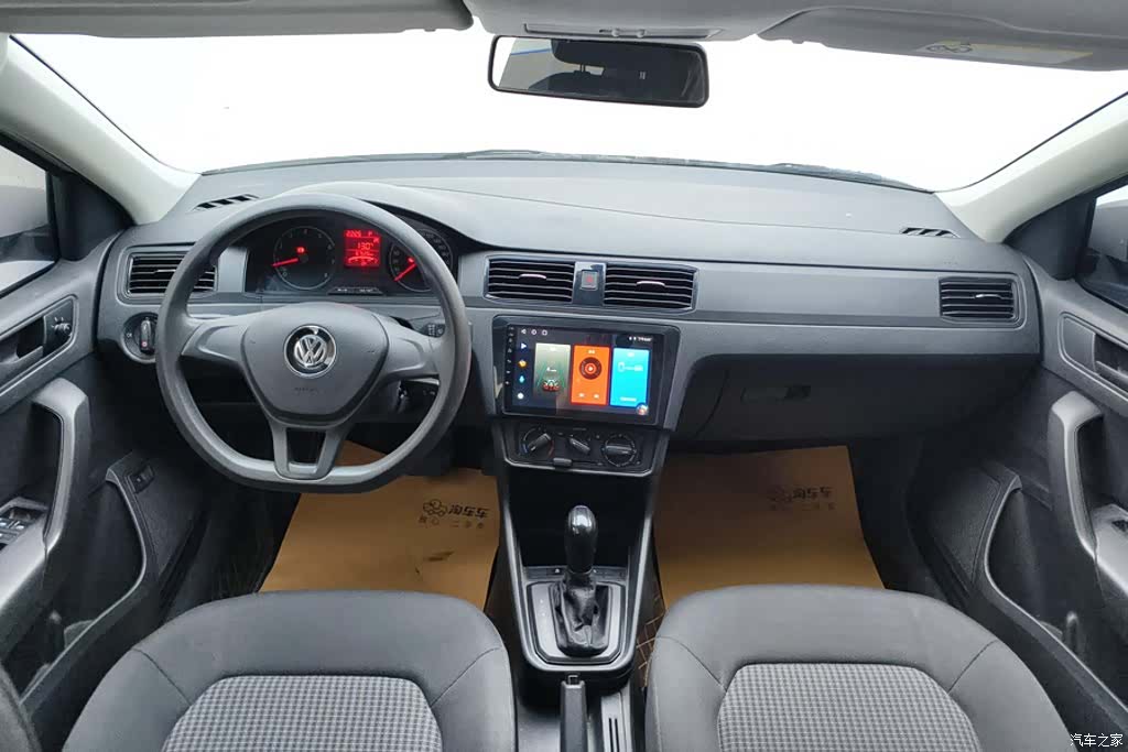Volkswagen Santana, 2023 12