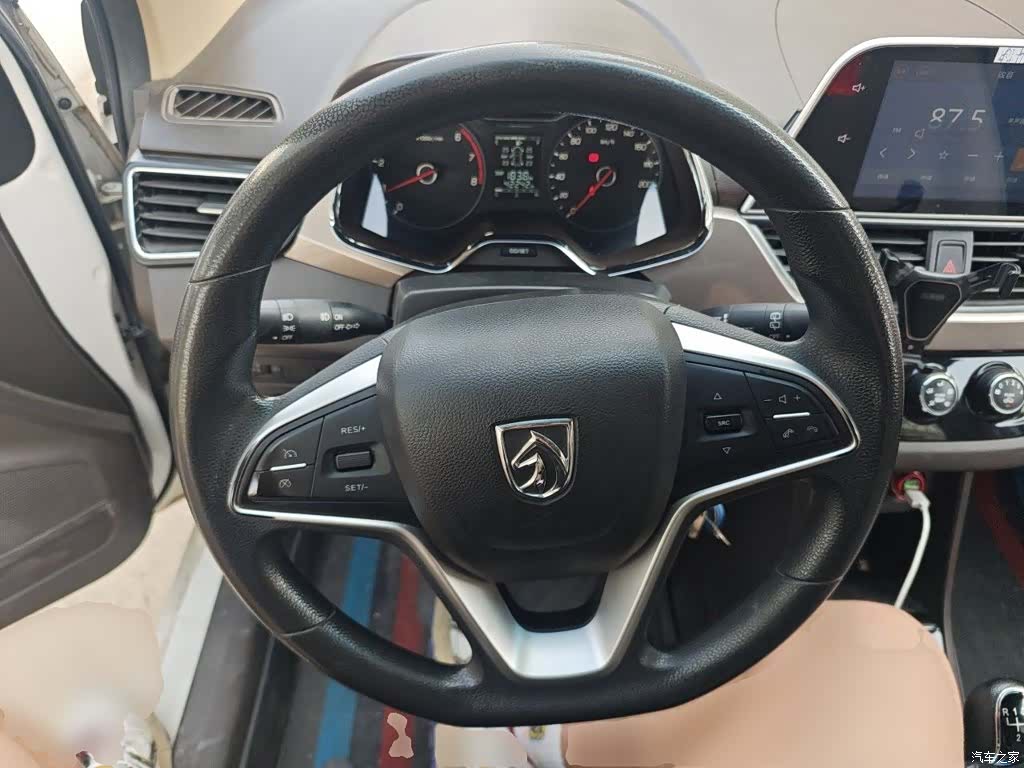 Wuling 310W, 2019 7