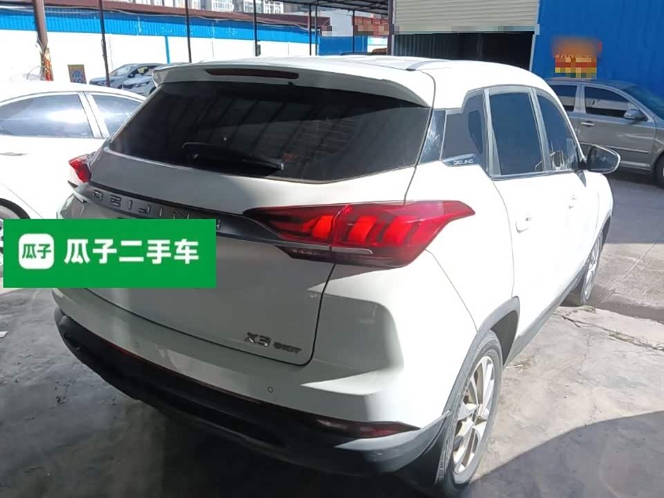 BAIC Beijing X3