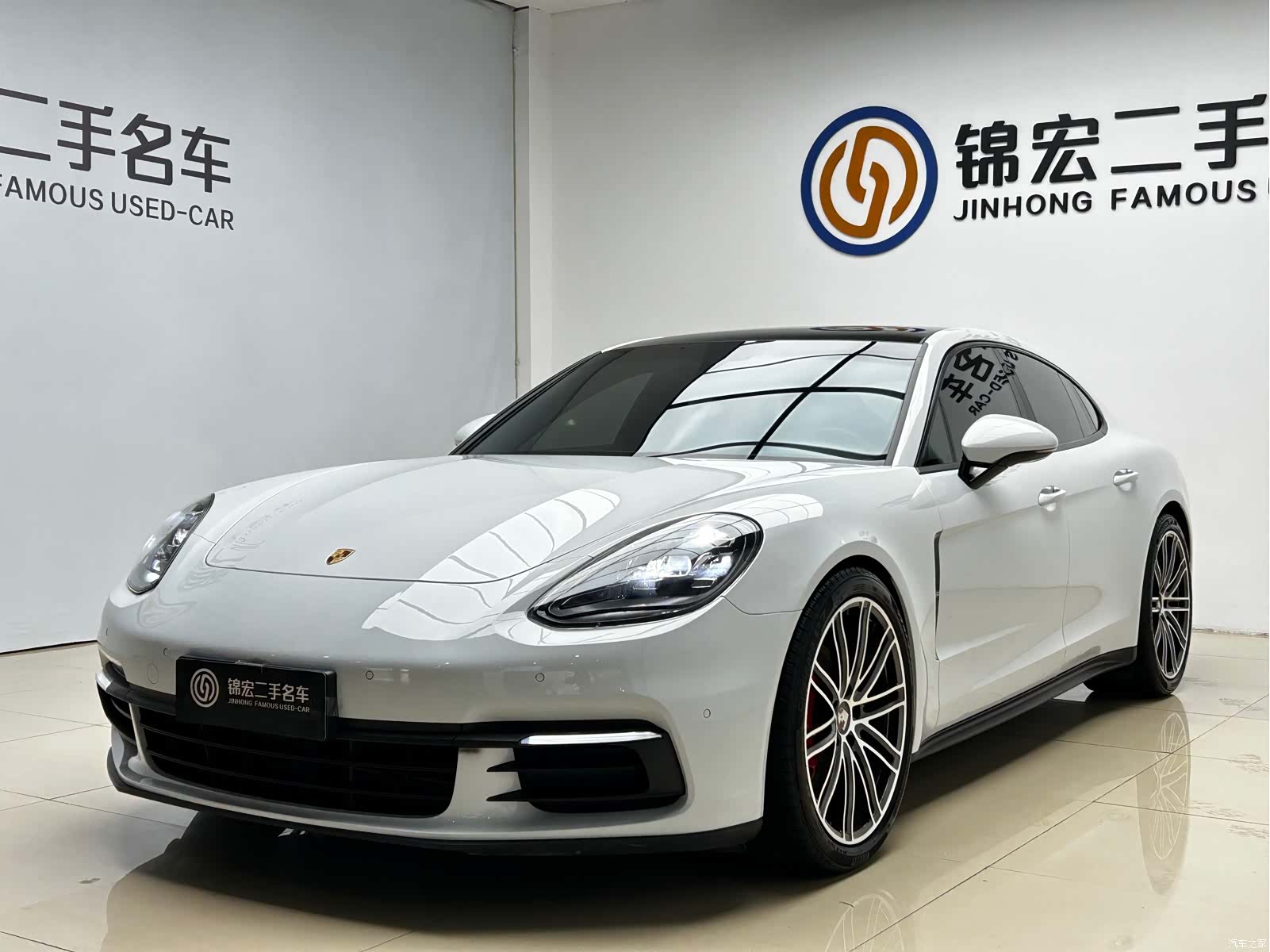 Porsche Panamera, 2017 1