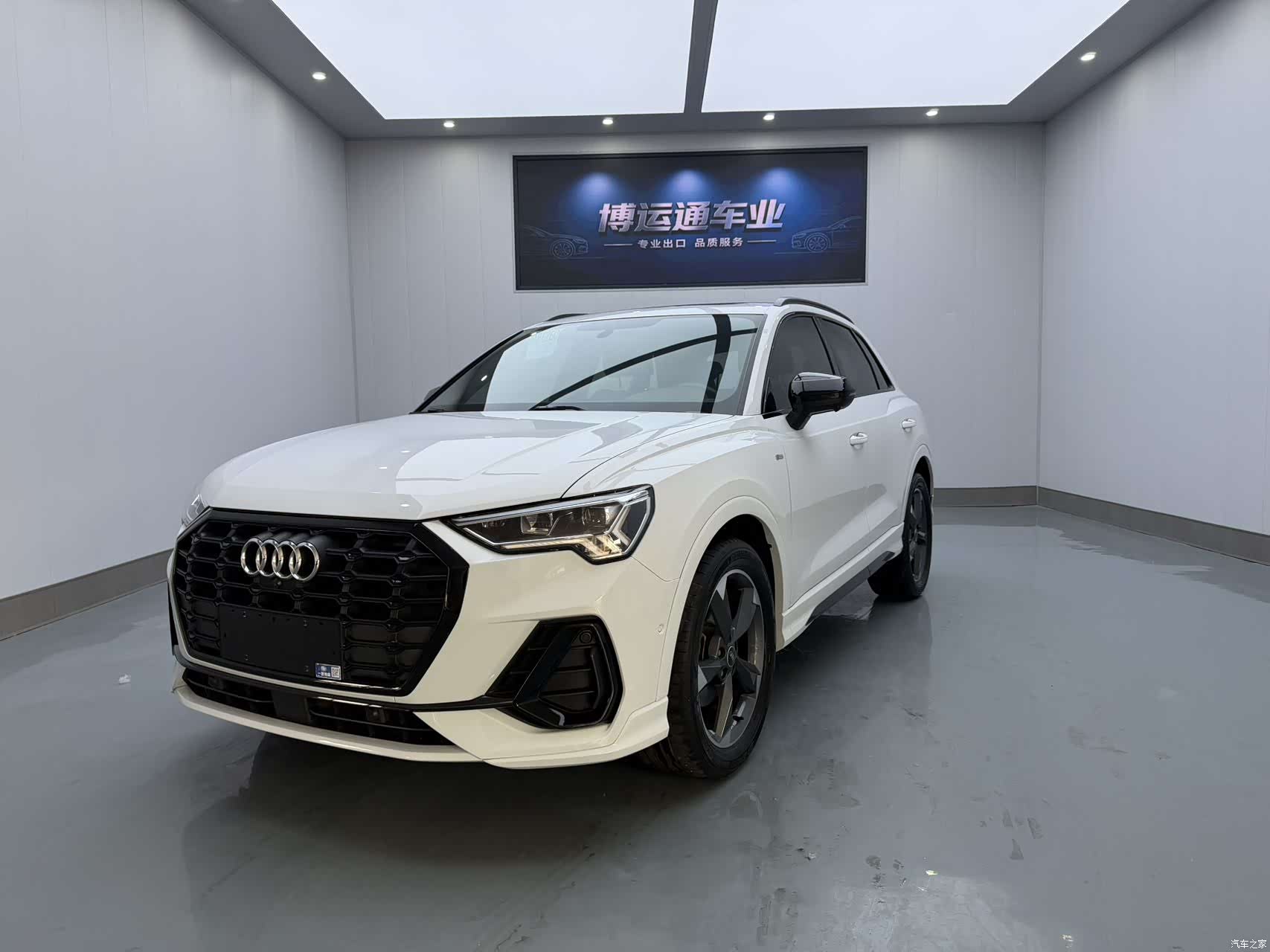 Audi Q3, 2022 1