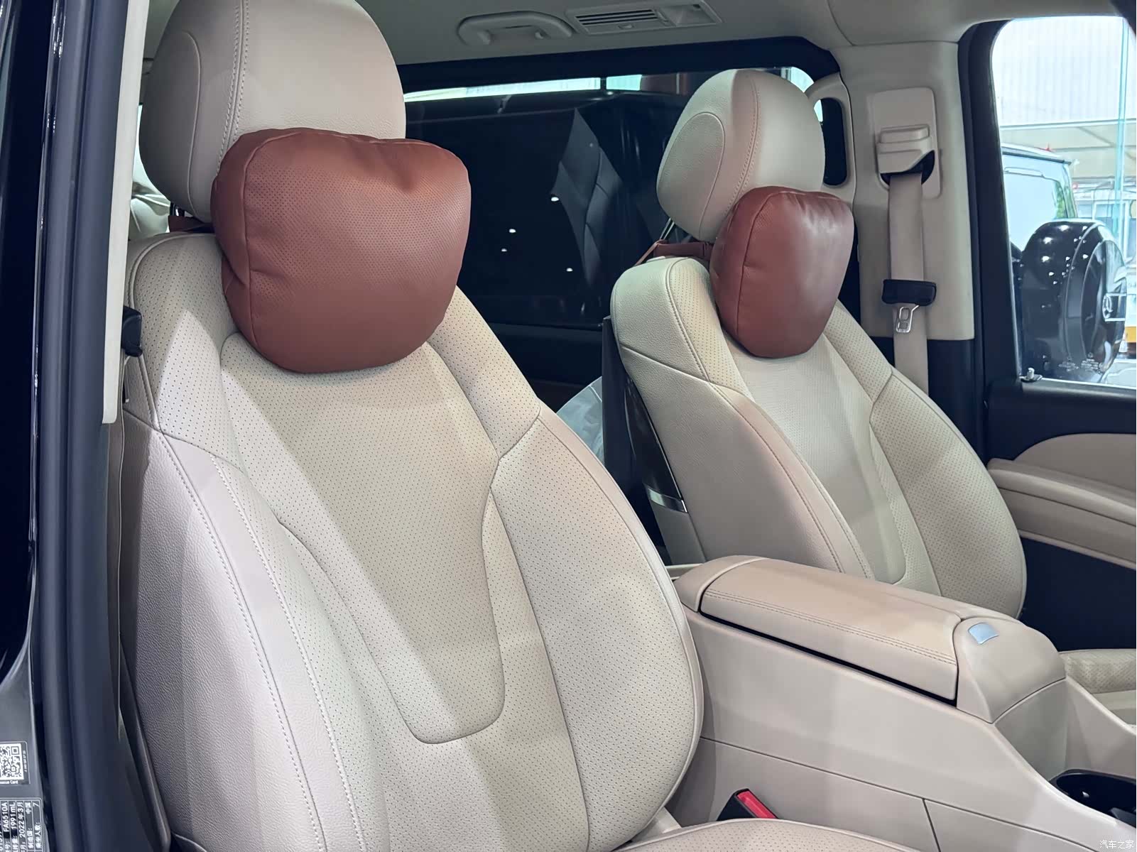 Mercedes-Benz V-Class, 2022 28