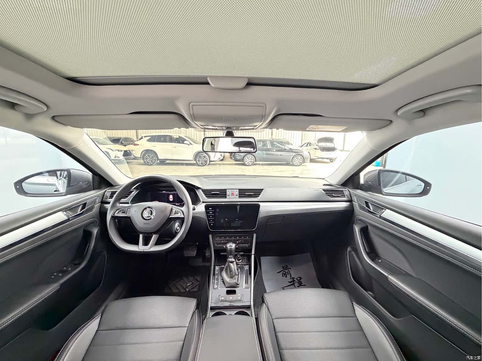 Skoda Superb, 2023 6