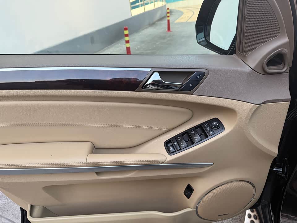 Mercedes-Benz GL grade