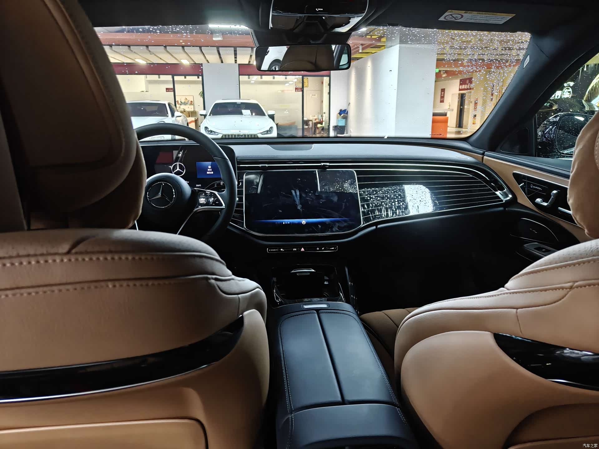 Mercedes-Benz E-Class, 2024 6