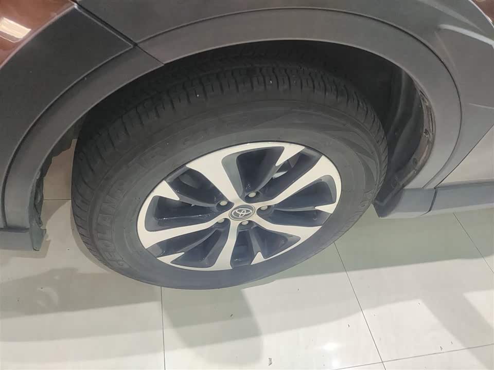 Toyota RAV4 Rongfang