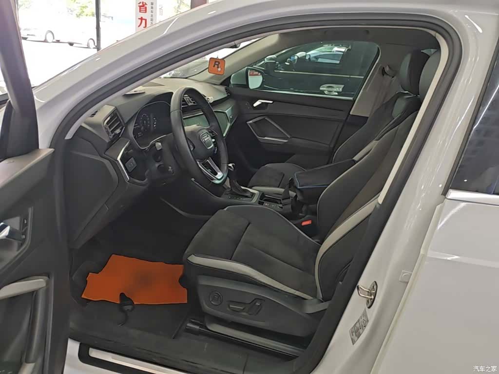 Audi Q3, 2019 11