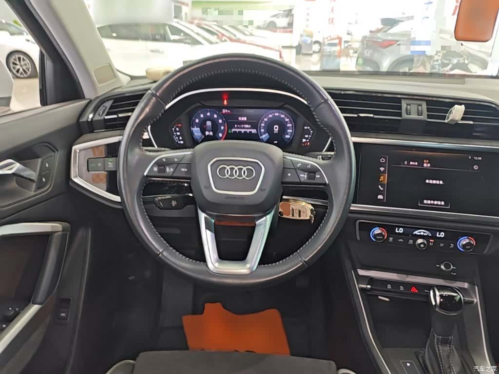 Audi Q3, 2019 7