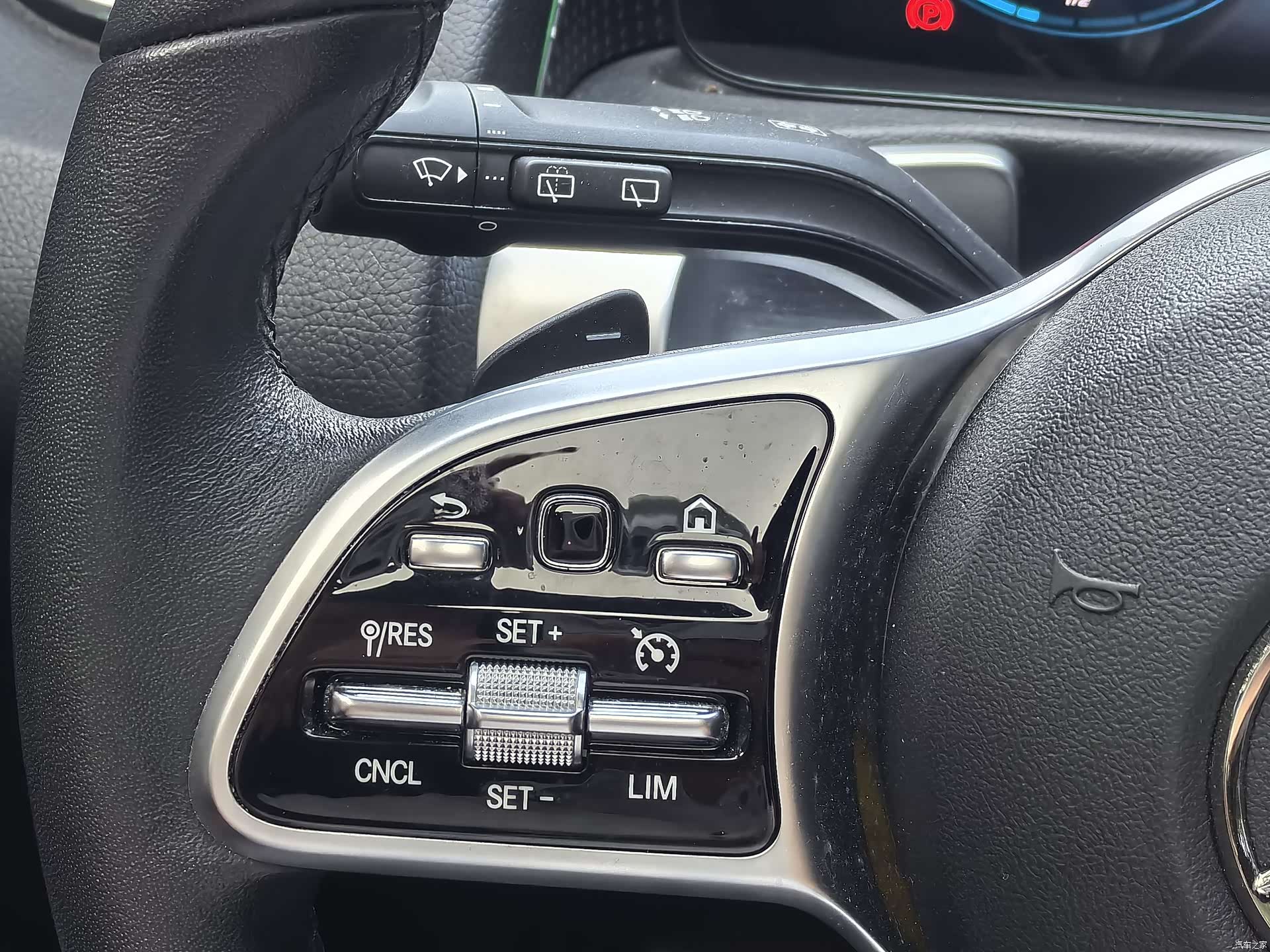 Mercedes-Benz GLB, 2022 24