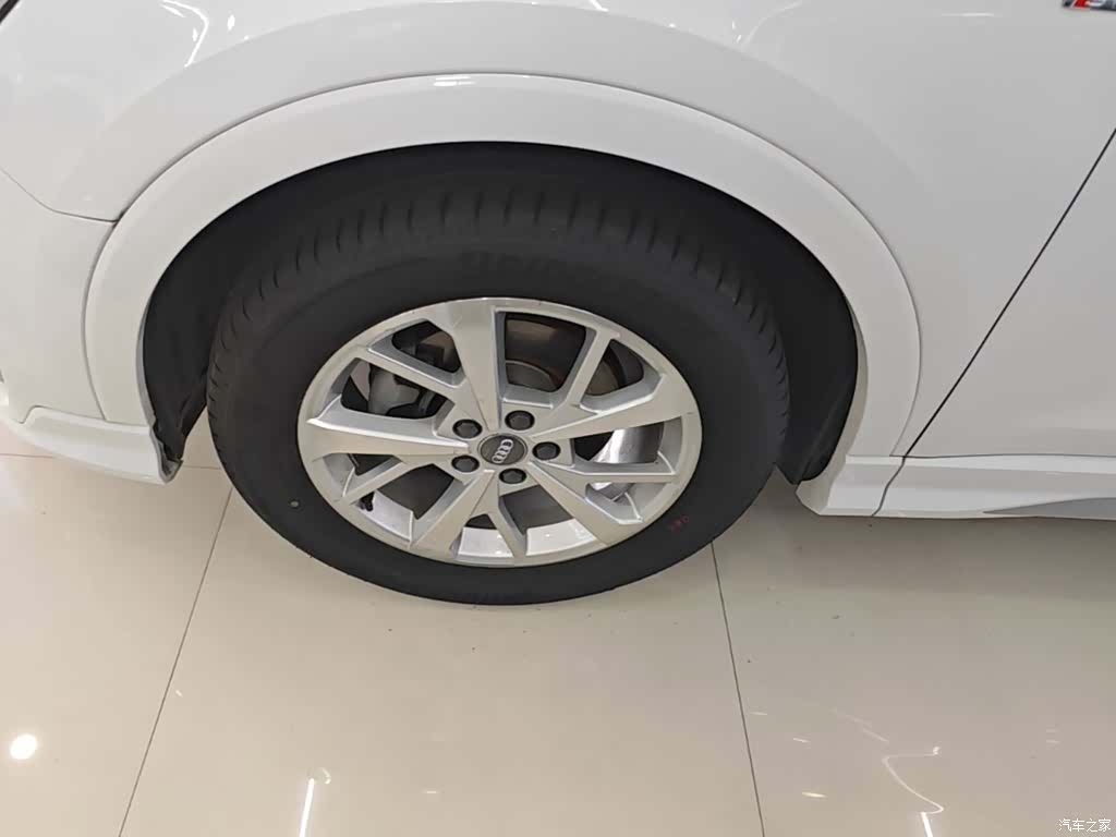 Audi Q3, 2019 25